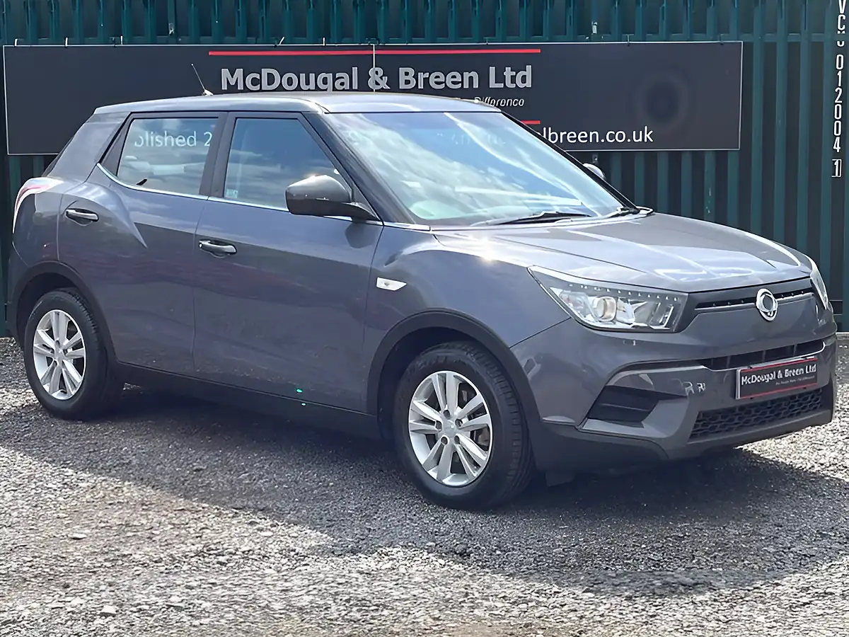 Used 2016 Ssangyong Tivoli Se Grey - Interior and Exterior details 7