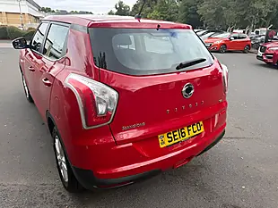 Used 2016 Ssangyong Tivoli Se Red - Interior and Exterior details 10