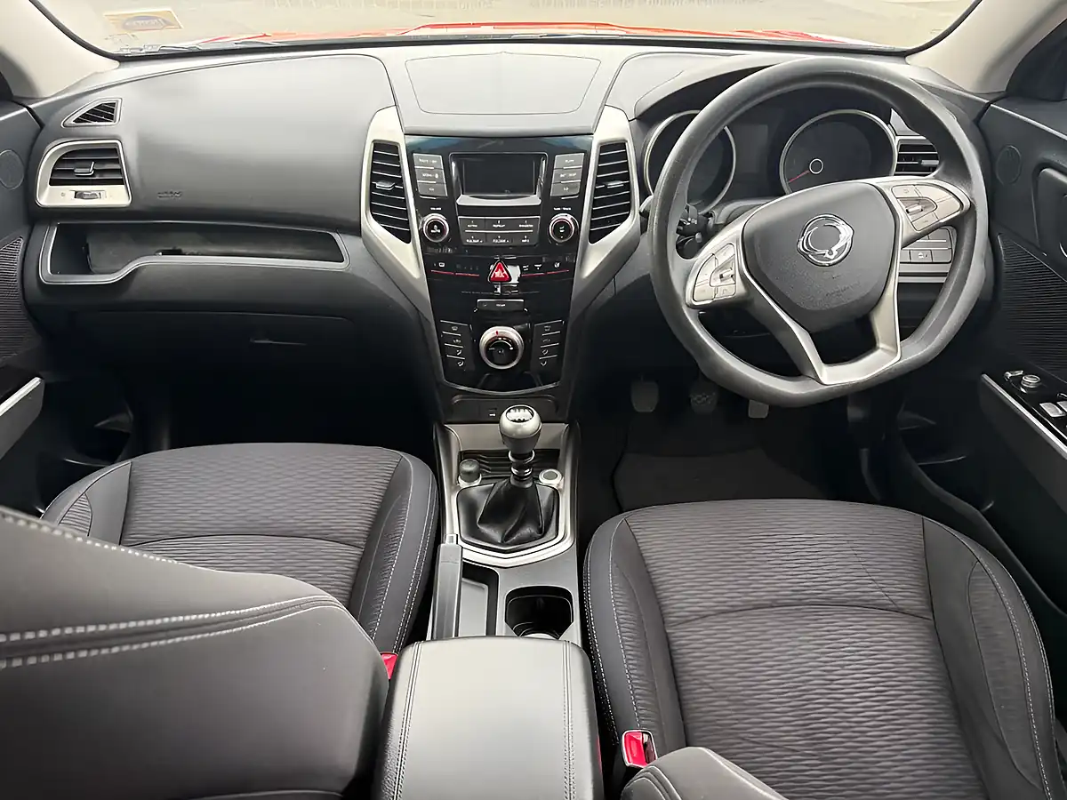 Used 2016 Ssangyong Tivoli Se Red - Interior and Exterior details 15