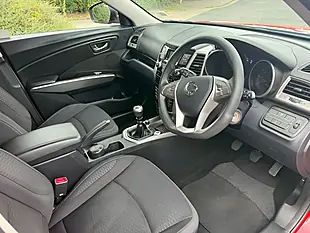 Used 2016 Ssangyong Tivoli Se Red - Interior and Exterior details 17