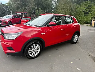 Used 2016 Ssangyong Tivoli Se Red - Interior and Exterior details 8