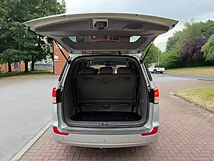 Used 2016 Ssangyong Turismo Elx Silver - Interior and Exterior details 10