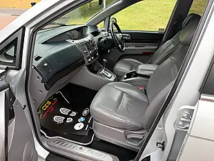 Used 2016 Ssangyong Turismo Elx Silver - Interior and Exterior details 12