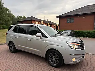 Used 2016 Ssangyong Turismo Elx Silver - Interior and Exterior details 10