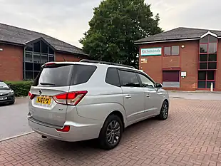 Used 2016 Ssangyong Turismo Elx Silver - Interior and Exterior details 11