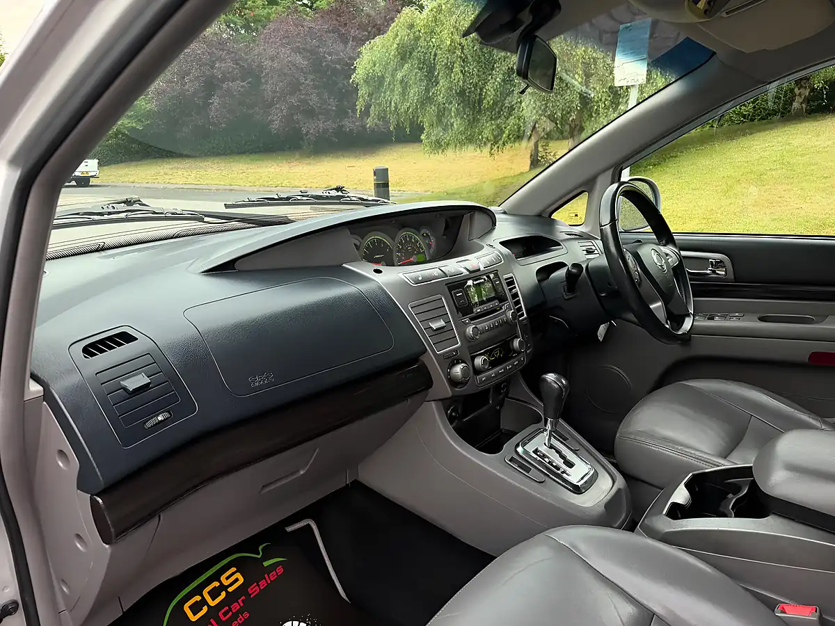 Used 2016 Ssangyong Turismo Elx Silver - Interior and Exterior details 13