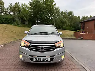 Used 2016 Ssangyong Turismo Elx Silver - Interior and Exterior details 4