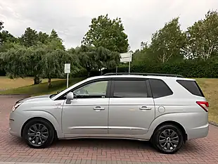 Used 2016 Ssangyong Turismo Elx Silver - Interior and Exterior details 6