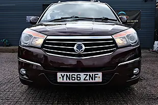 Used 2016 Ssangyong Turismo Ex Red - Interior and Exterior details 2