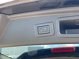 Used 2016 Subaru Forester Black - Interior and Exterior details 11