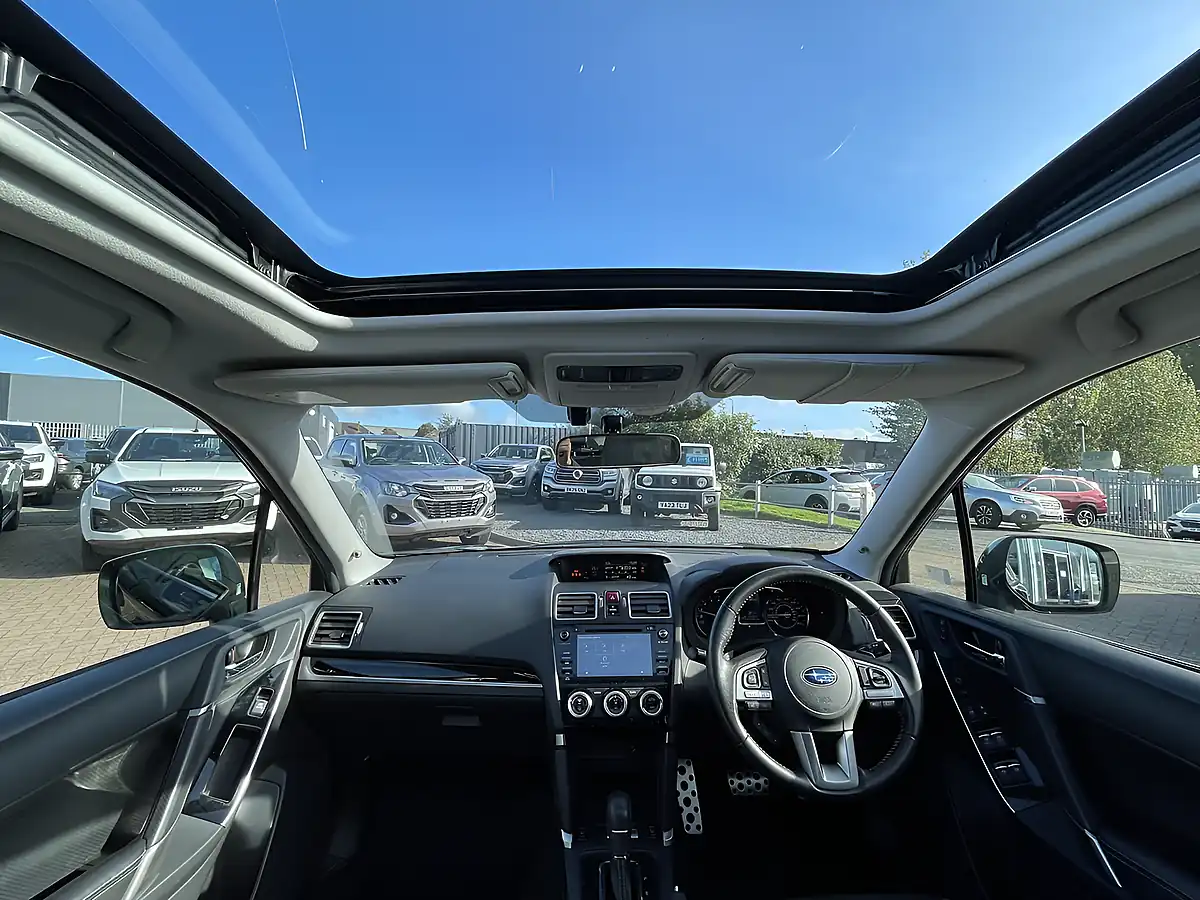 Used 2016 Subaru Forester Black - Interior and Exterior details 14