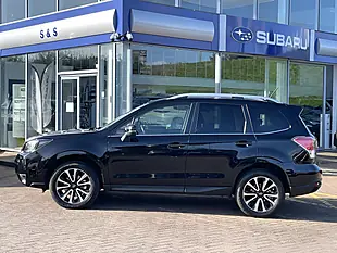 Used 2016 Subaru Forester Black - Interior and Exterior details 8