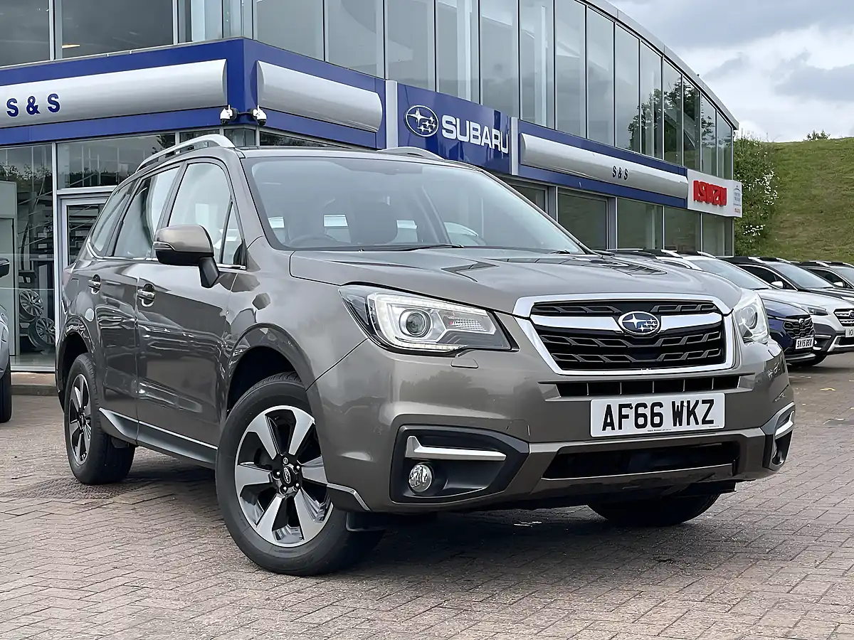 Used 2016 Subaru Forester Gold - Front View