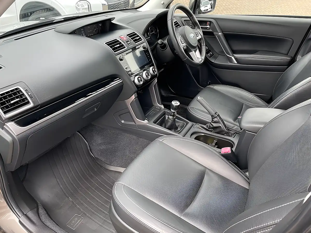 Used 2016 Subaru Forester Gold - Interior and Exterior details 11