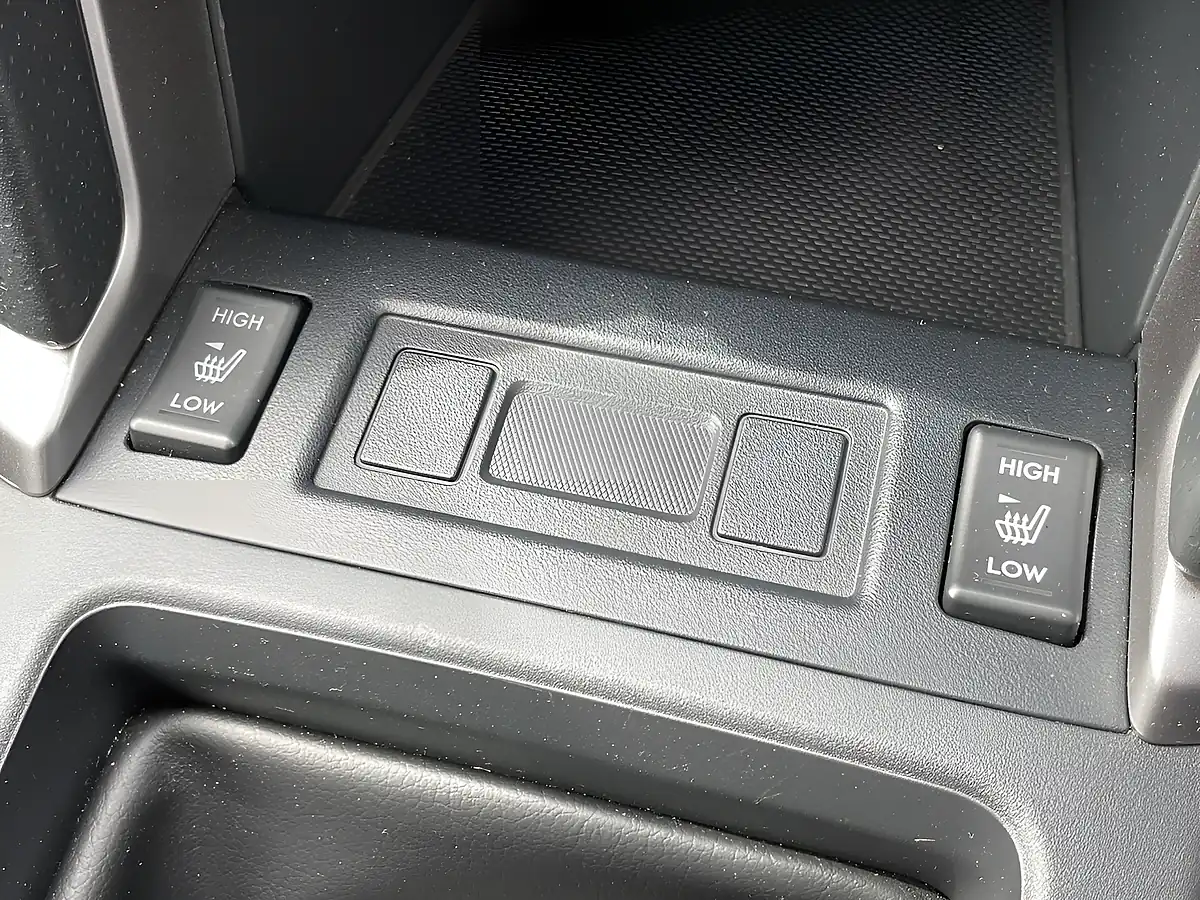 Used 2016 Subaru Forester Gold - Interior and Exterior details 19