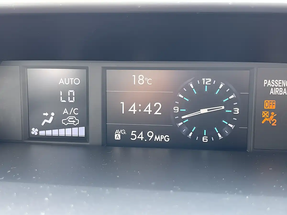 Used 2016 Subaru Forester Gold - Interior and Exterior details 20