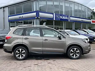 Used 2016 Subaru Forester Gold - Interior and Exterior details 3
