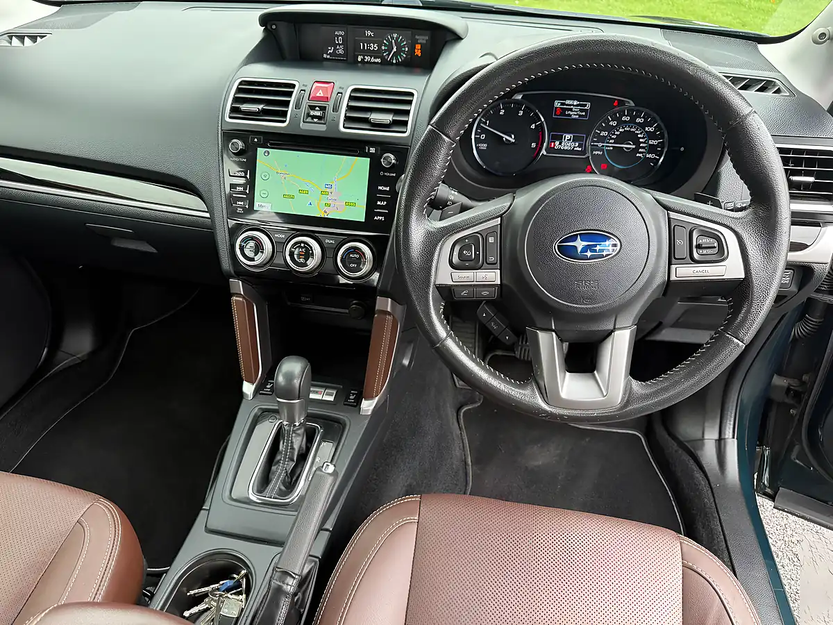 Used 2016 Subaru Forester Xc Hunter Pack Green - Interior and Exterior details 9