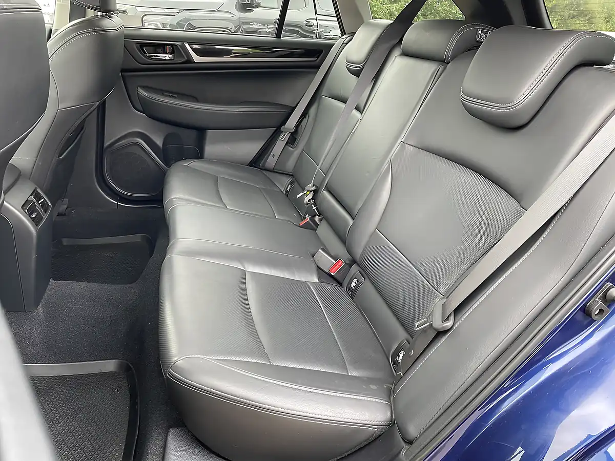 Used 2016 Subaru Outback Se Premium Blue - Interior and Exterior details 12