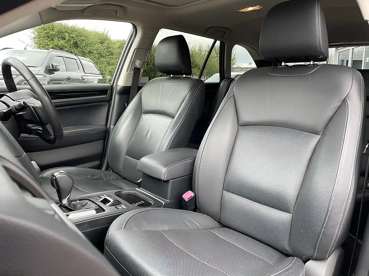 Used 2016 Subaru Outback Se Premium Blue - Interior and Exterior details 13