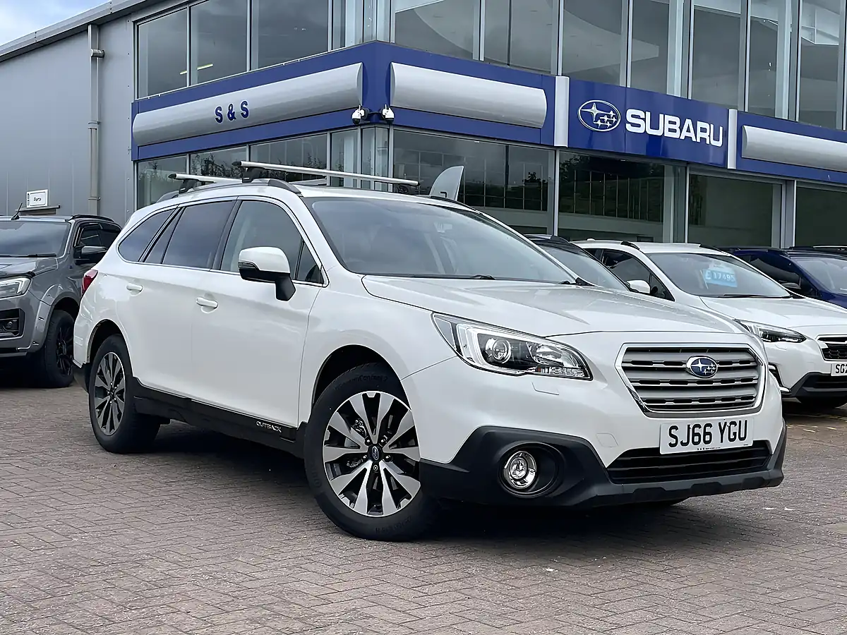 Used 2016 Subaru Outback Se Premium White - Front View