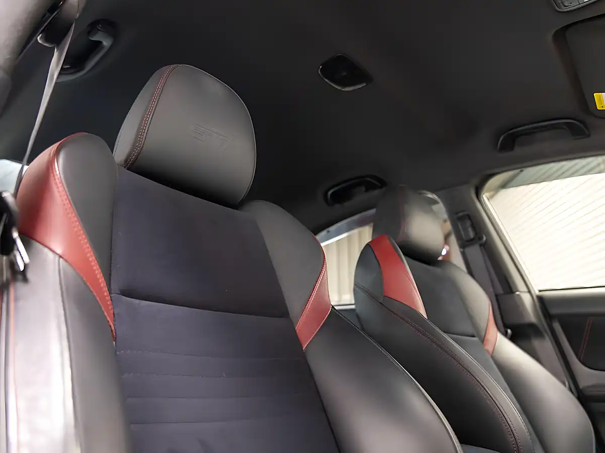 Used 2016 Subaru Wrx Sti Type Uk 4WD Euro 6 4dr White - Interior and Exterior details 12