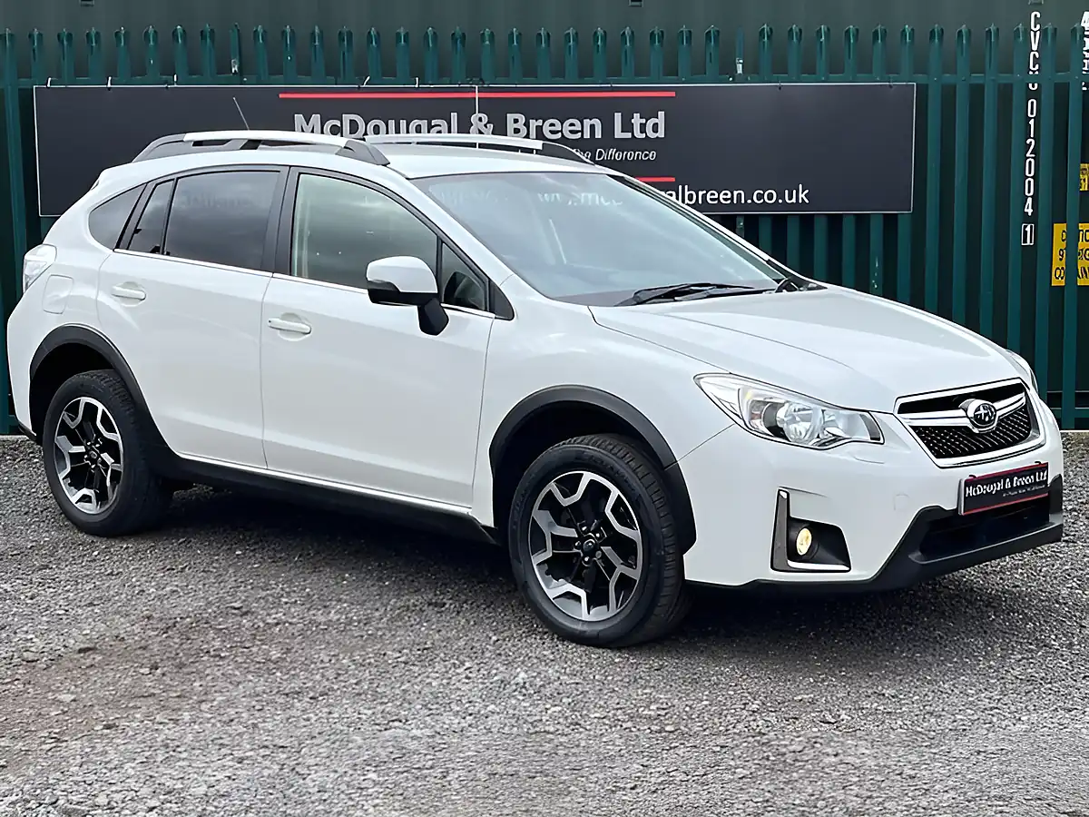 Used 2016 Subaru Xv I Se White - Interior and Exterior details 7
