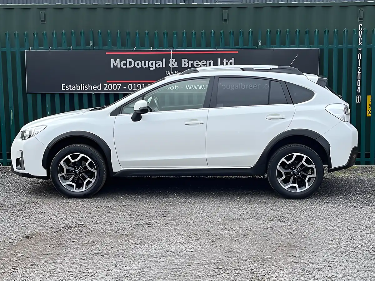 Used 2016 Subaru Xv I Se White - Interior and Exterior details 2