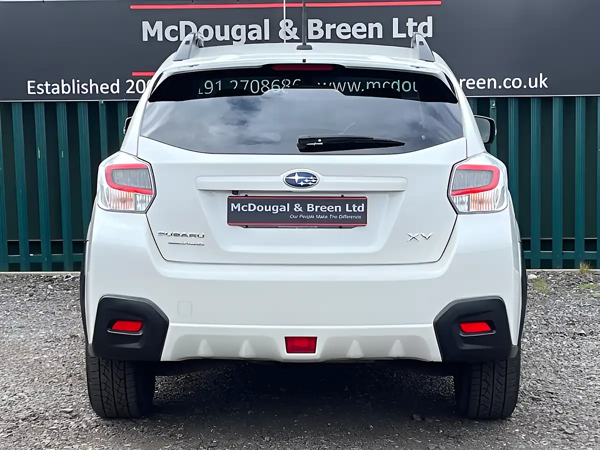 Used 2016 Subaru Xv I Se White - Interior and Exterior details 4
