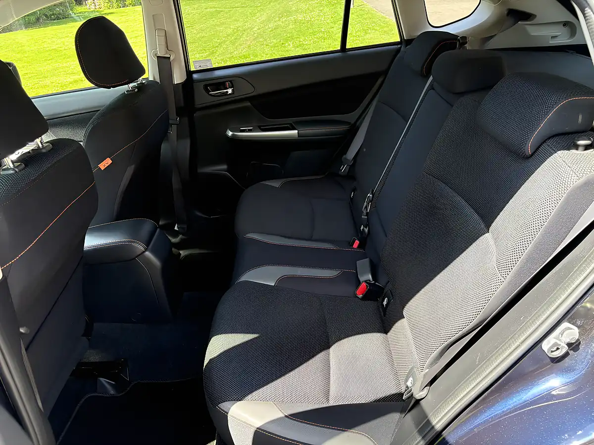 Used 2016 Subaru Xv Se Blue - Interior and Exterior details 11