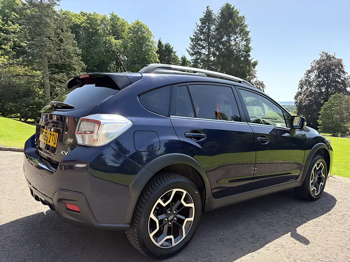 Used 2016 Subaru Xv Se Blue - Interior and Exterior details 4