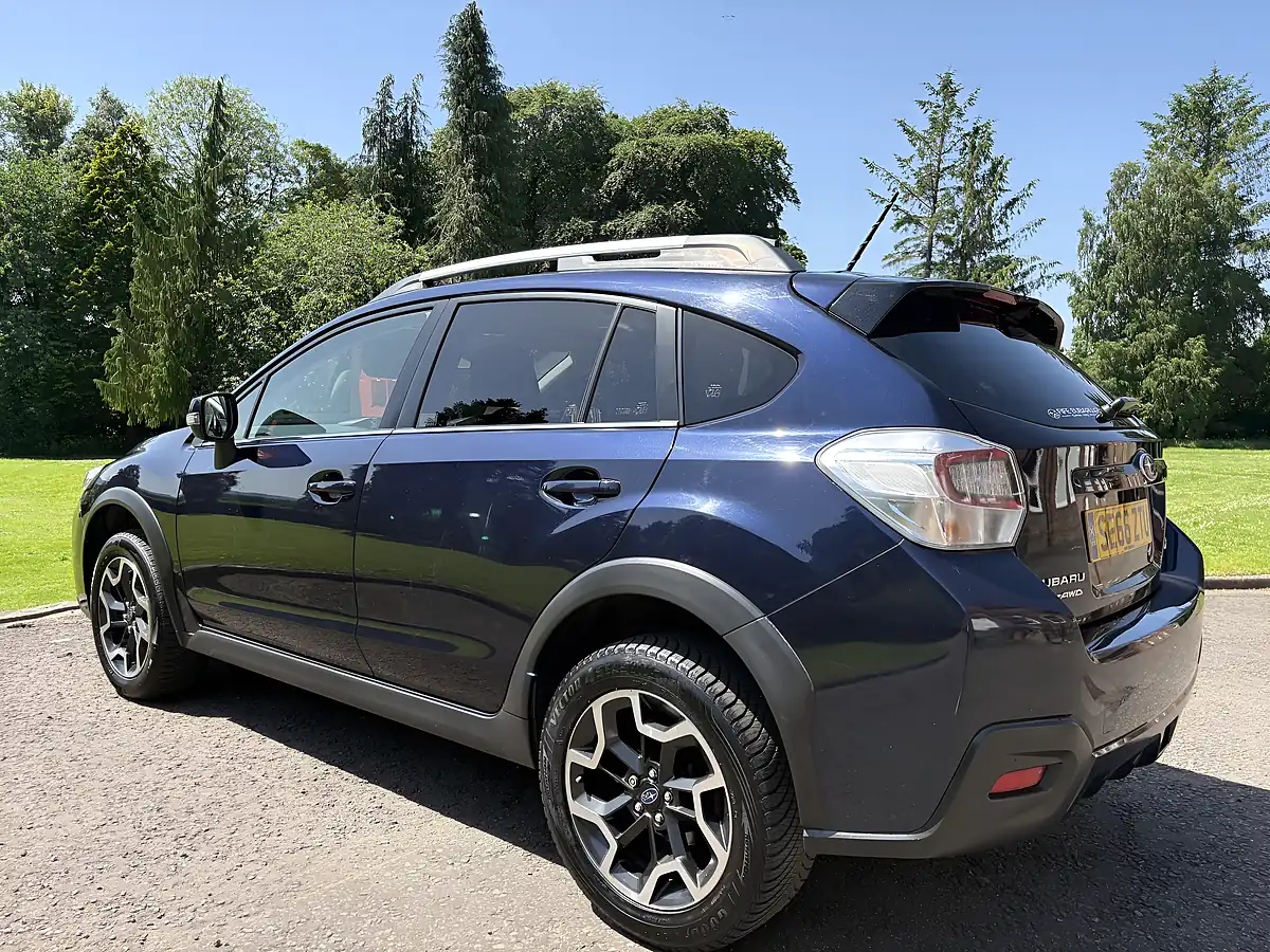 Used 2016 Subaru Xv Se Blue - Interior and Exterior details 5