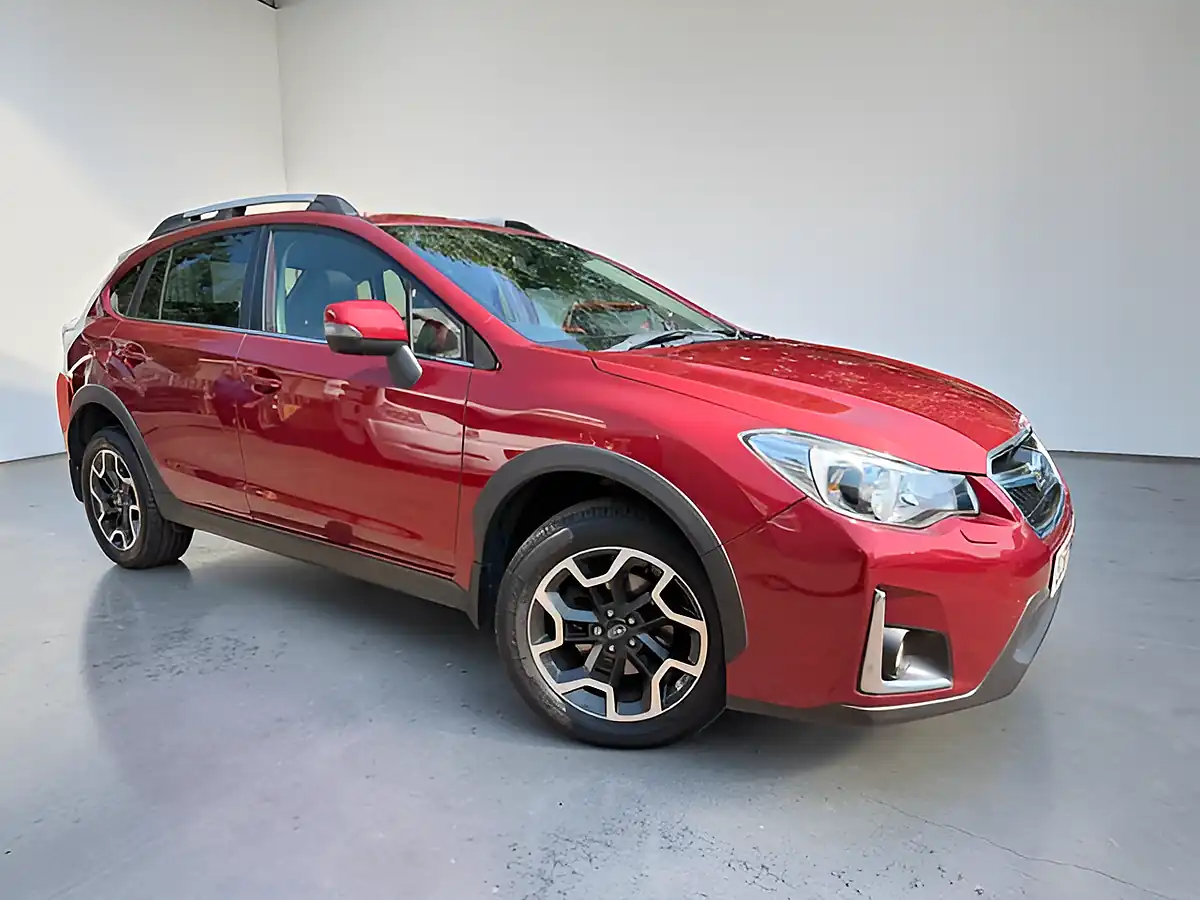 Used 2016 Subaru Xv Se Premium Red - Front View
