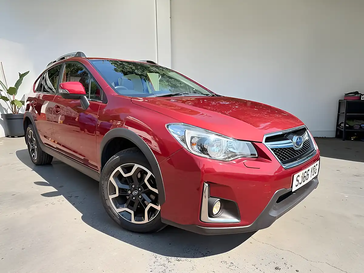 Used 2016 Subaru Xv Se Premium Red - Interior and Exterior details 2