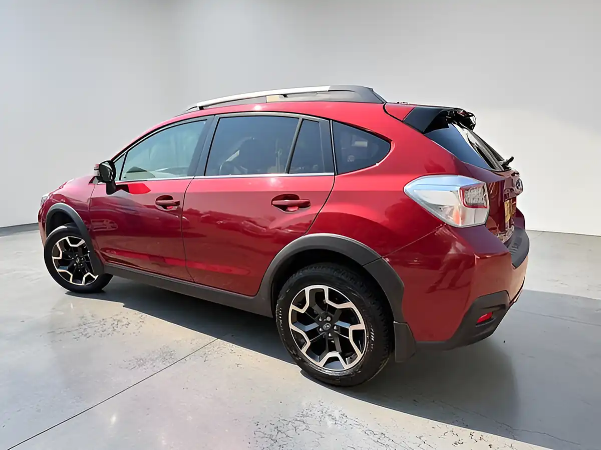 Used 2016 Subaru Xv Se Premium Red - Interior and Exterior details 4