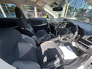 Used 2016 Subaru Xv Se White - Interior and Exterior details 11