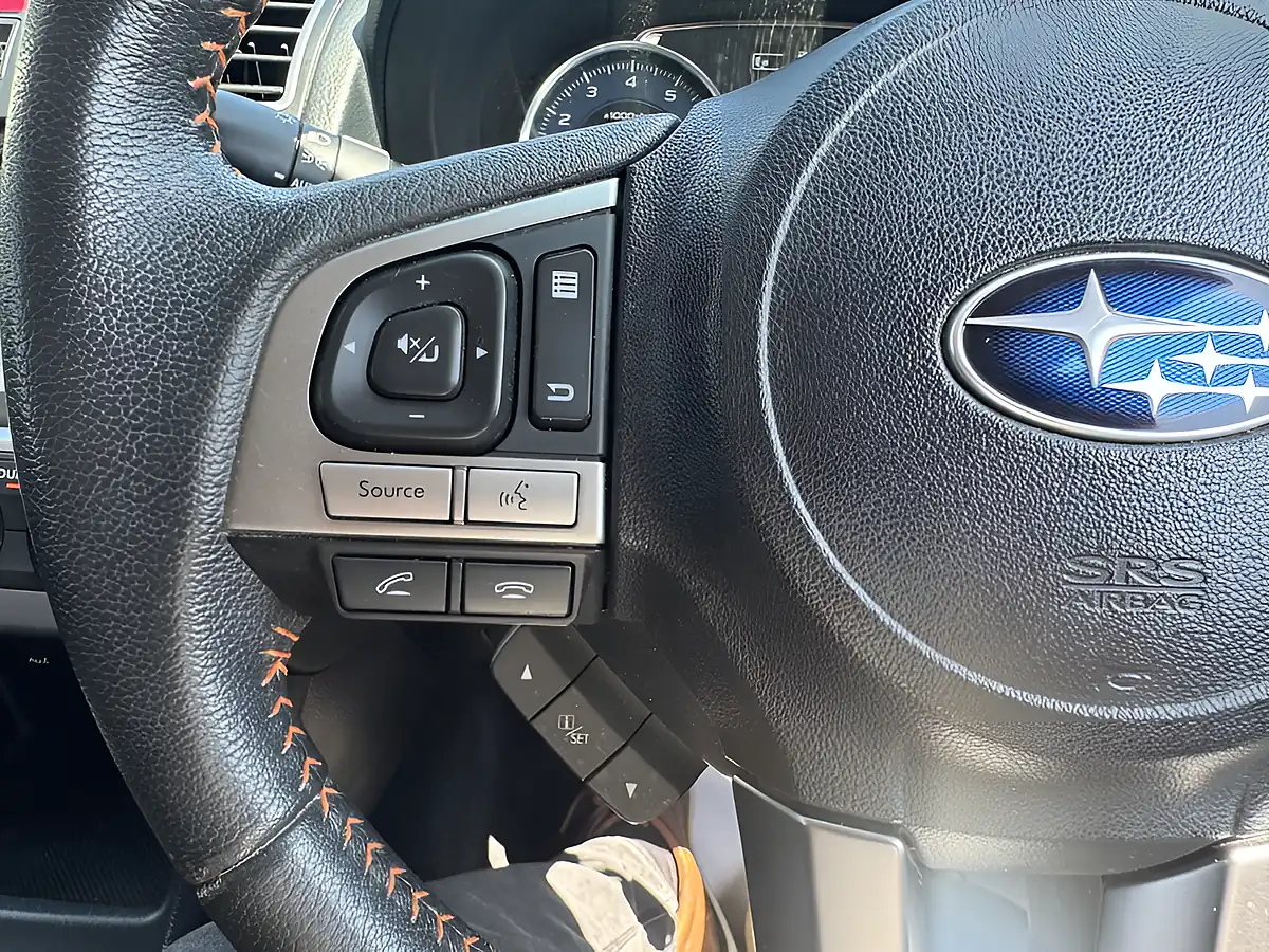 Used 2016 Subaru Xv Se White - Interior and Exterior details 17