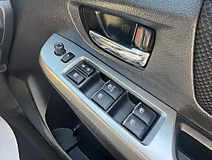 Used 2016 Subaru Xv Se White - Interior and Exterior details 19