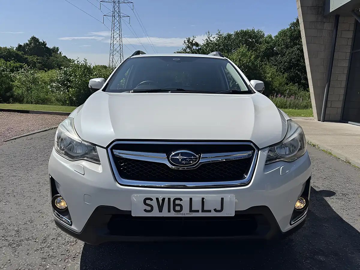 Used 2016 Subaru Xv Se White - Interior and Exterior details 2