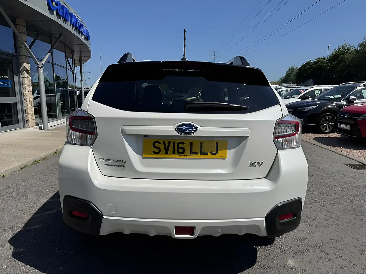 Used 2016 Subaru Xv Se White - Interior and Exterior details 6