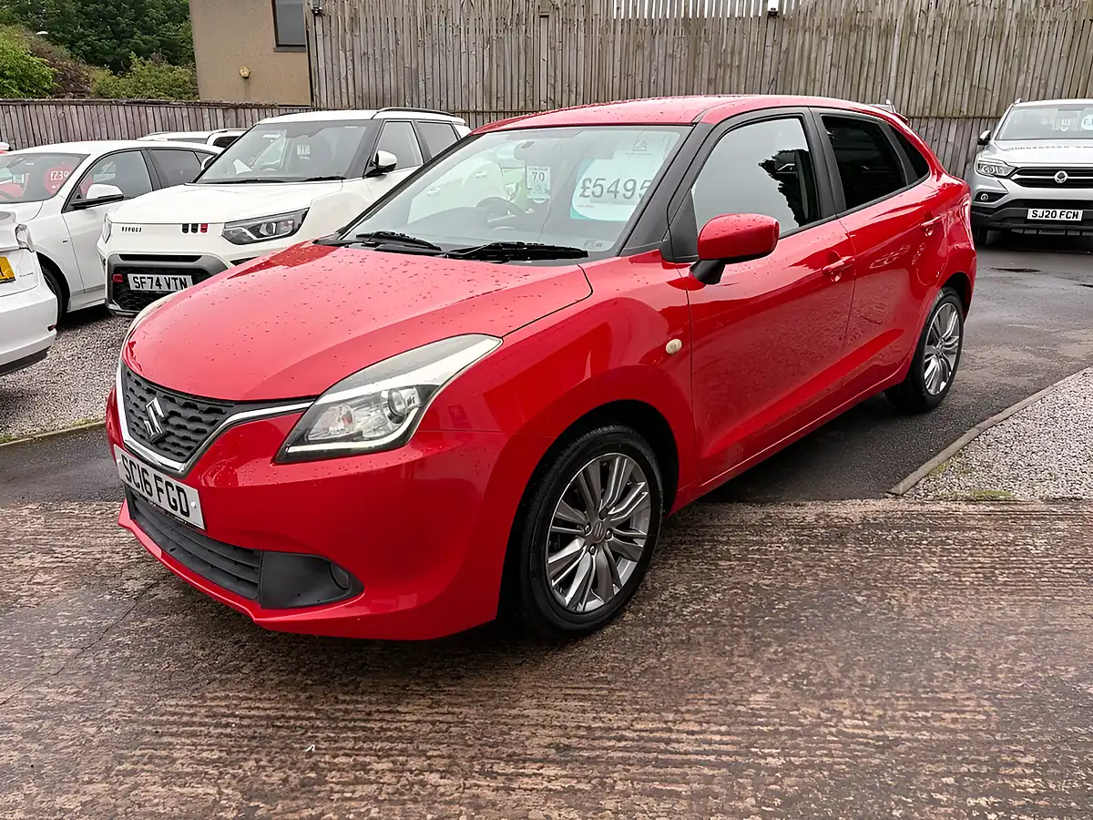 Used 2016 Suzuki Baleno Sz-T Red - Interior and Exterior details 4