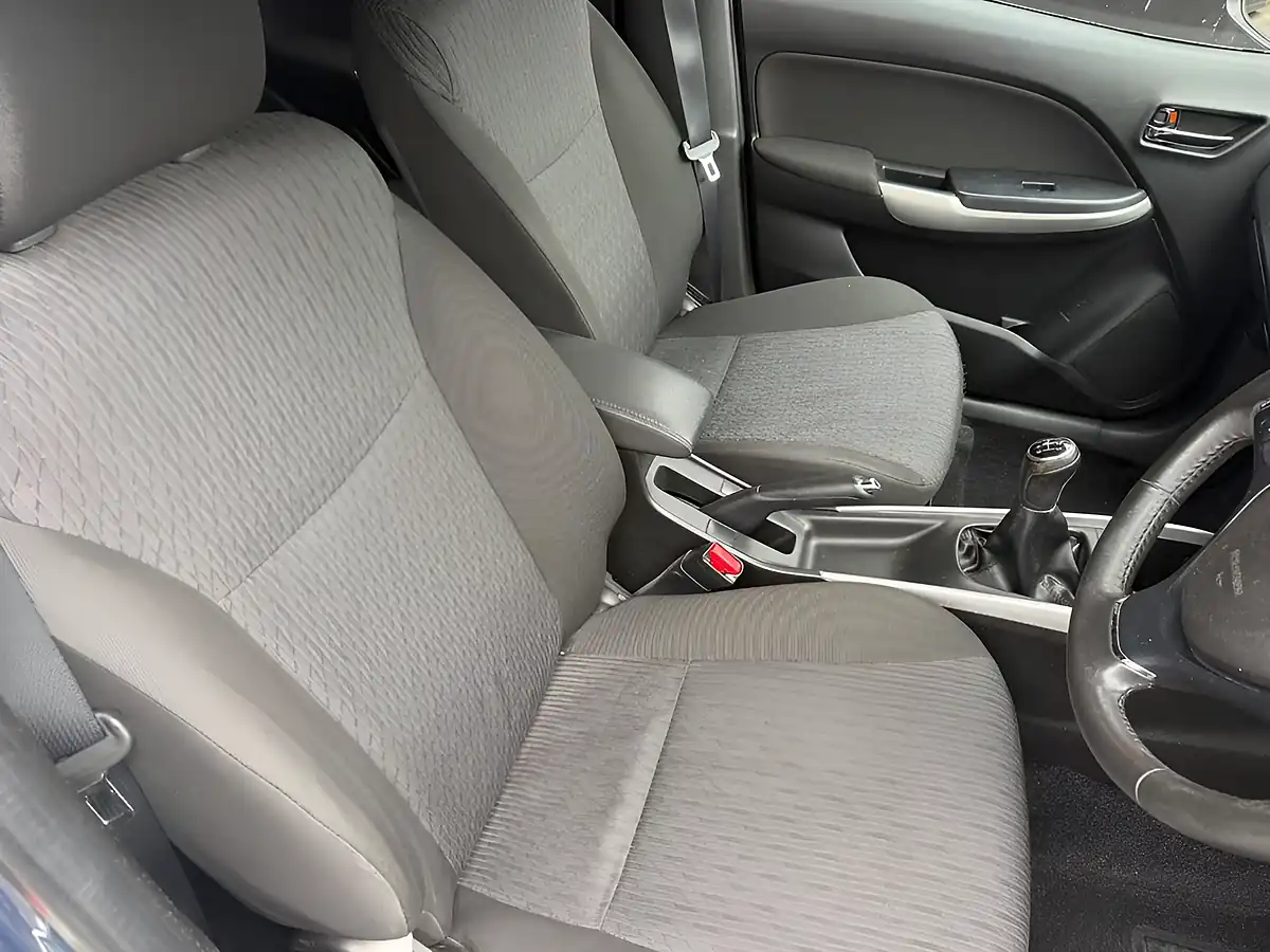 Used 2016 Suzuki Baleno SZ5 Blue - Interior and Exterior details 13