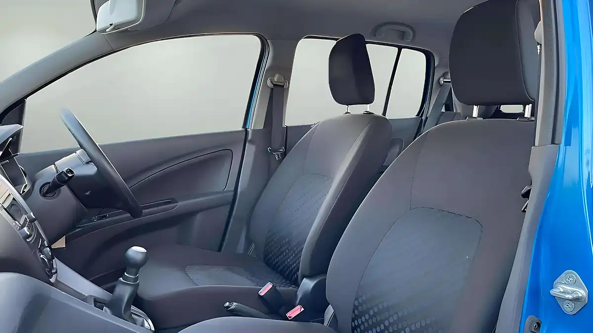 Used 2016 Suzuki Celerio SZ2 Blue - Interior and Exterior details 7