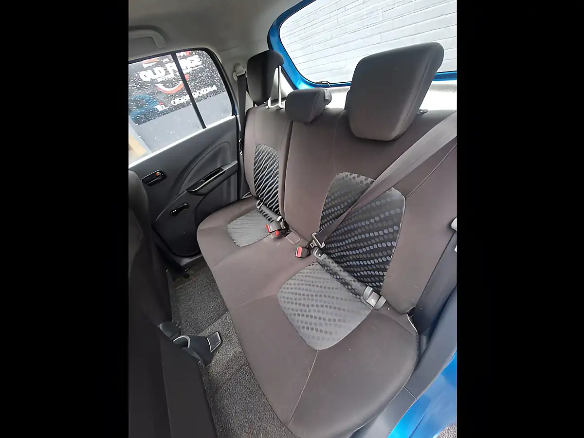 Used 2016 Suzuki Celerio SZ2 Blue - Interior and Exterior details 18
