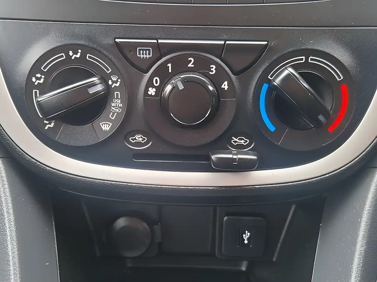 Used 2016 Suzuki Celerio SZ2 Blue - Interior and Exterior details 20