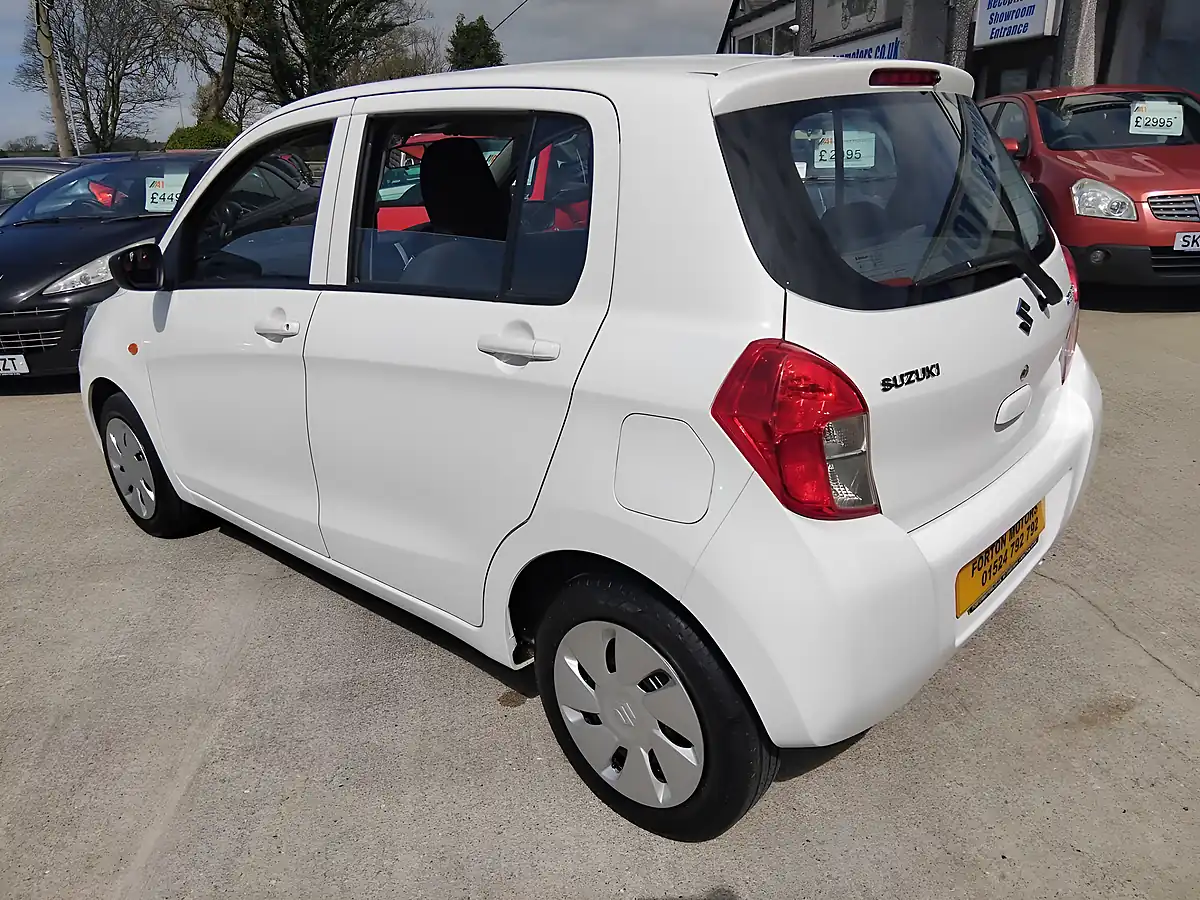Used 2016 Suzuki Celerio SZ2 White - Interior and Exterior details 11