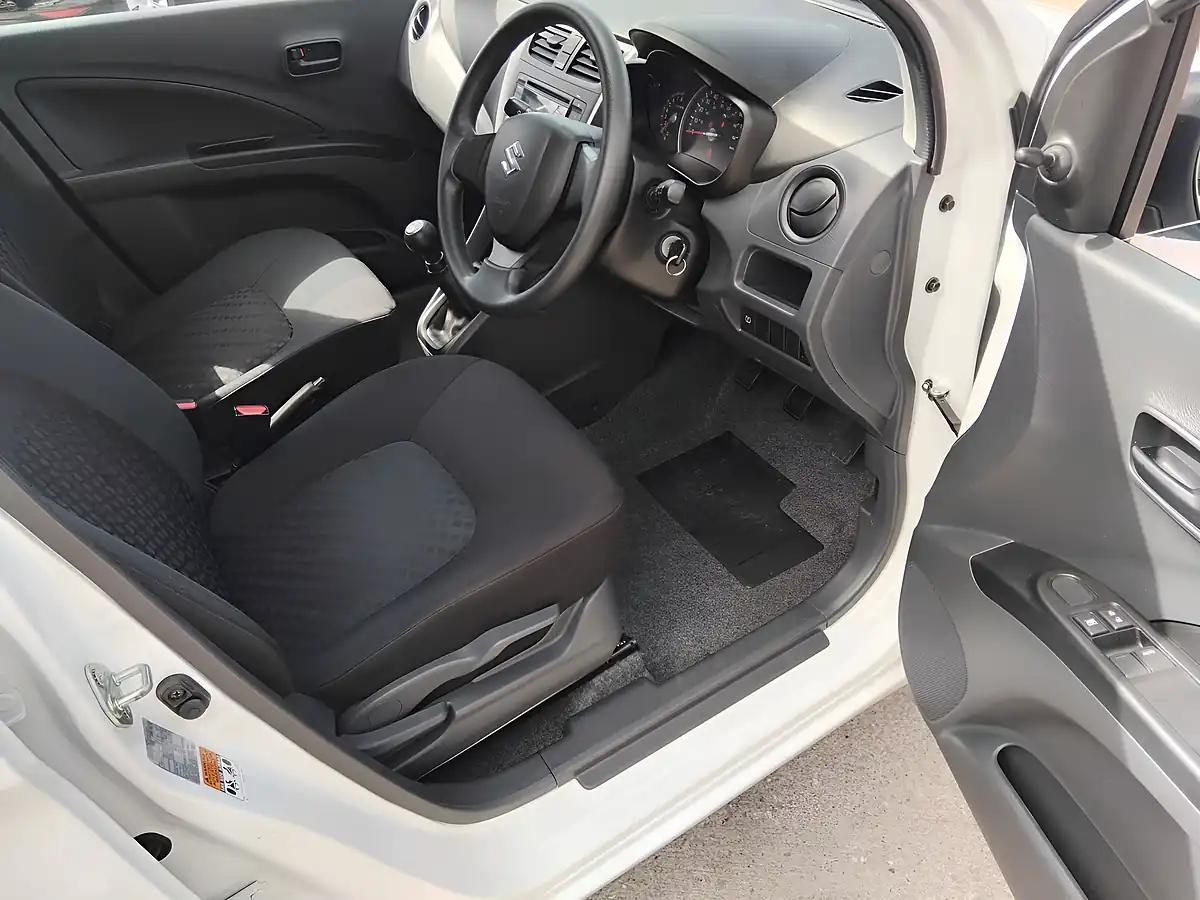 Used 2016 Suzuki Celerio SZ2 White - Interior and Exterior details 16