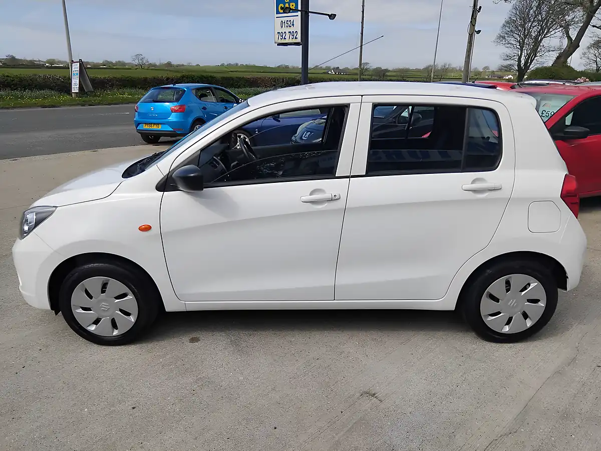 Used 2016 Suzuki Celerio SZ2 White - Interior and Exterior details 5