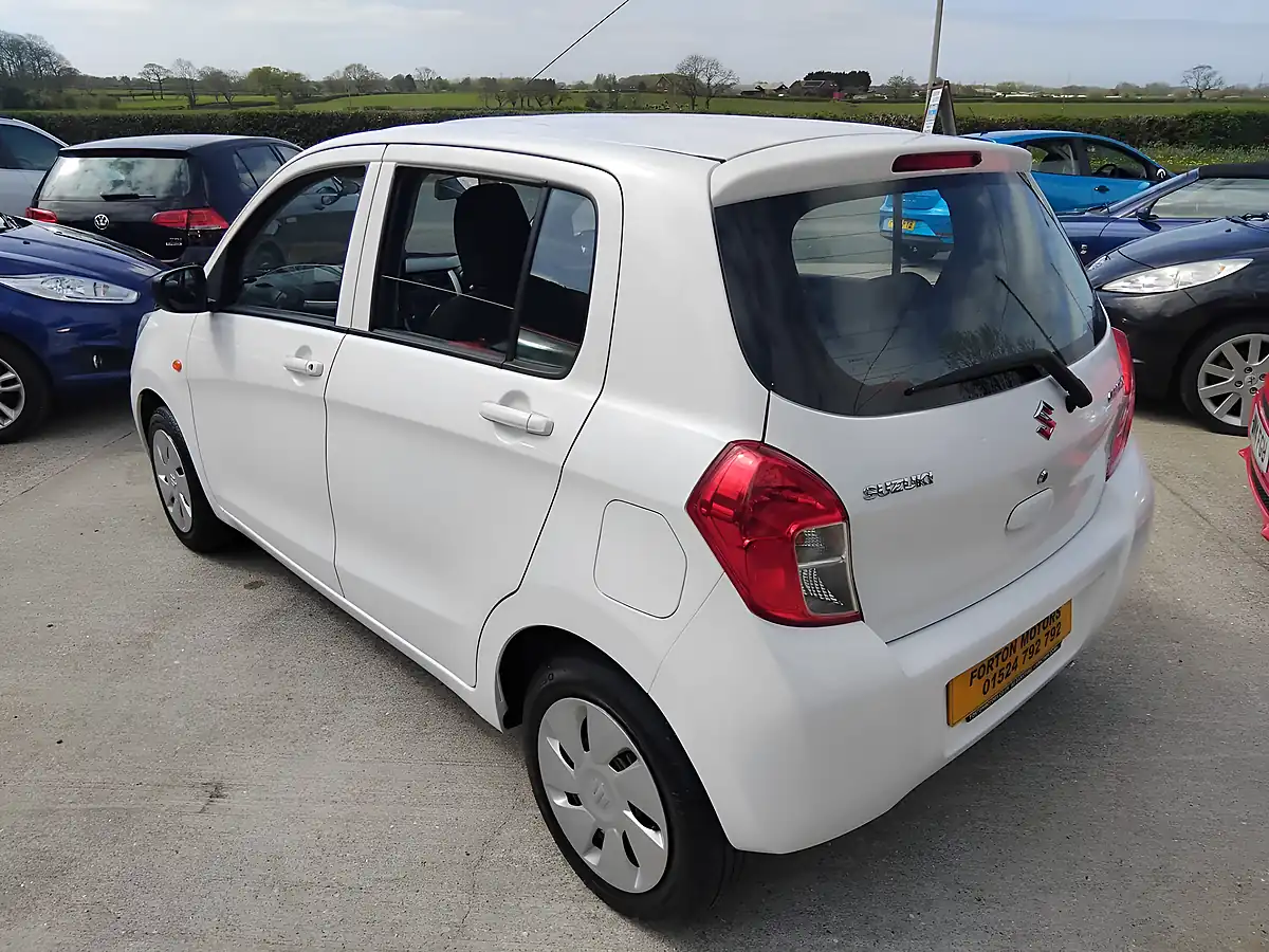 Used 2016 Suzuki Celerio SZ2 White - Interior and Exterior details 6