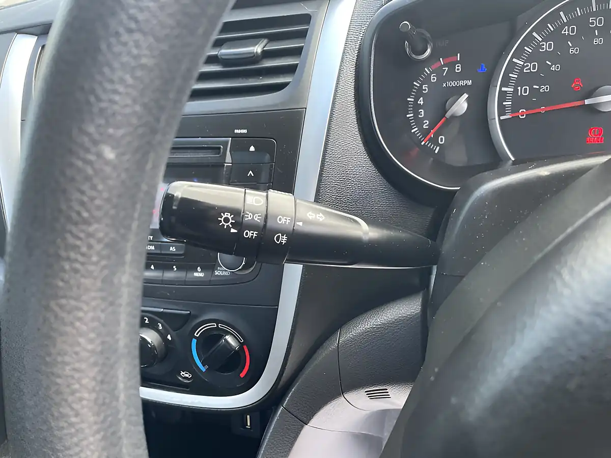 Used 2016 Suzuki Celerio SZ2 White - Interior and Exterior details 16